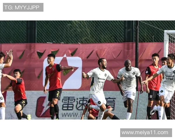 成都足球队强势领跑冠军赛积分榜67分稳居第一